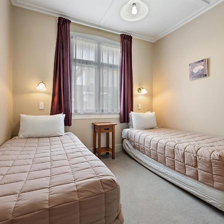 Tower Lodge Motel อินเวอร์คาร์กิลล์ ภายนอก รูปภาพ