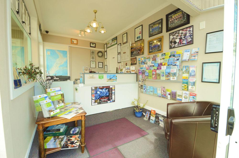 Tower Lodge Motel อินเวอร์คาร์กิลล์ ภายนอก รูปภาพ