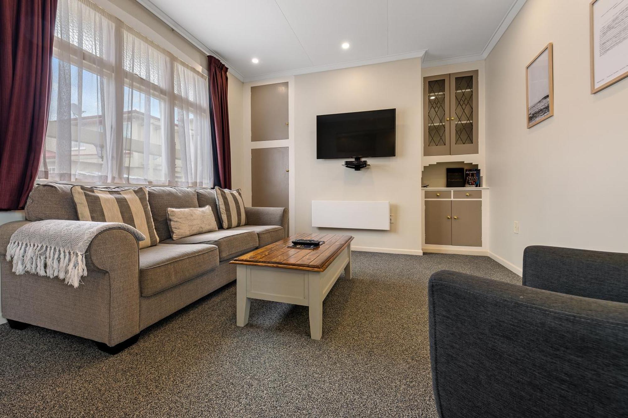 Tower Lodge Motel อินเวอร์คาร์กิลล์ ภายนอก รูปภาพ
