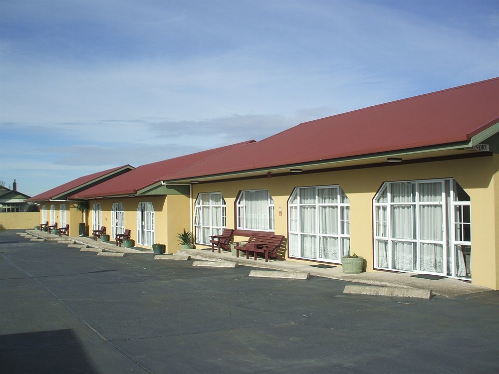 Tower Lodge Motel อินเวอร์คาร์กิลล์ ภายนอก รูปภาพ