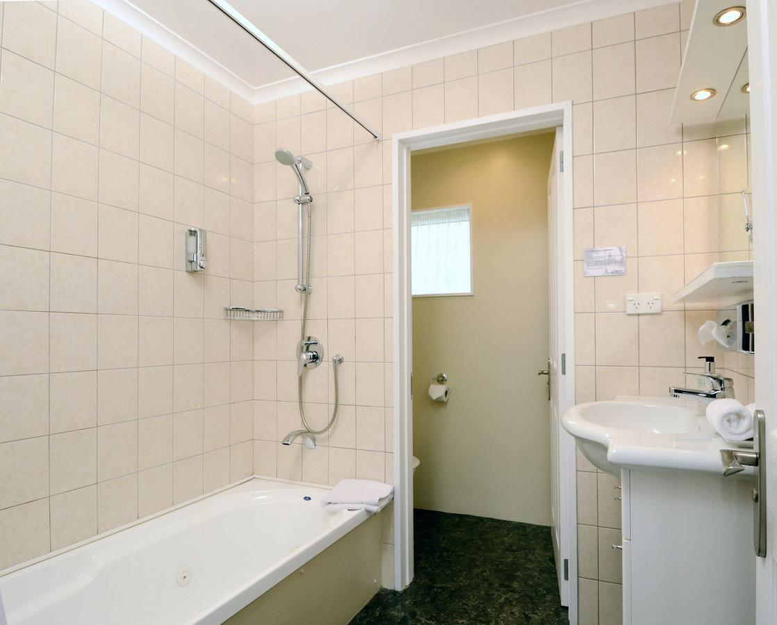 Tower Lodge Motel อินเวอร์คาร์กิลล์ ภายนอก รูปภาพ
