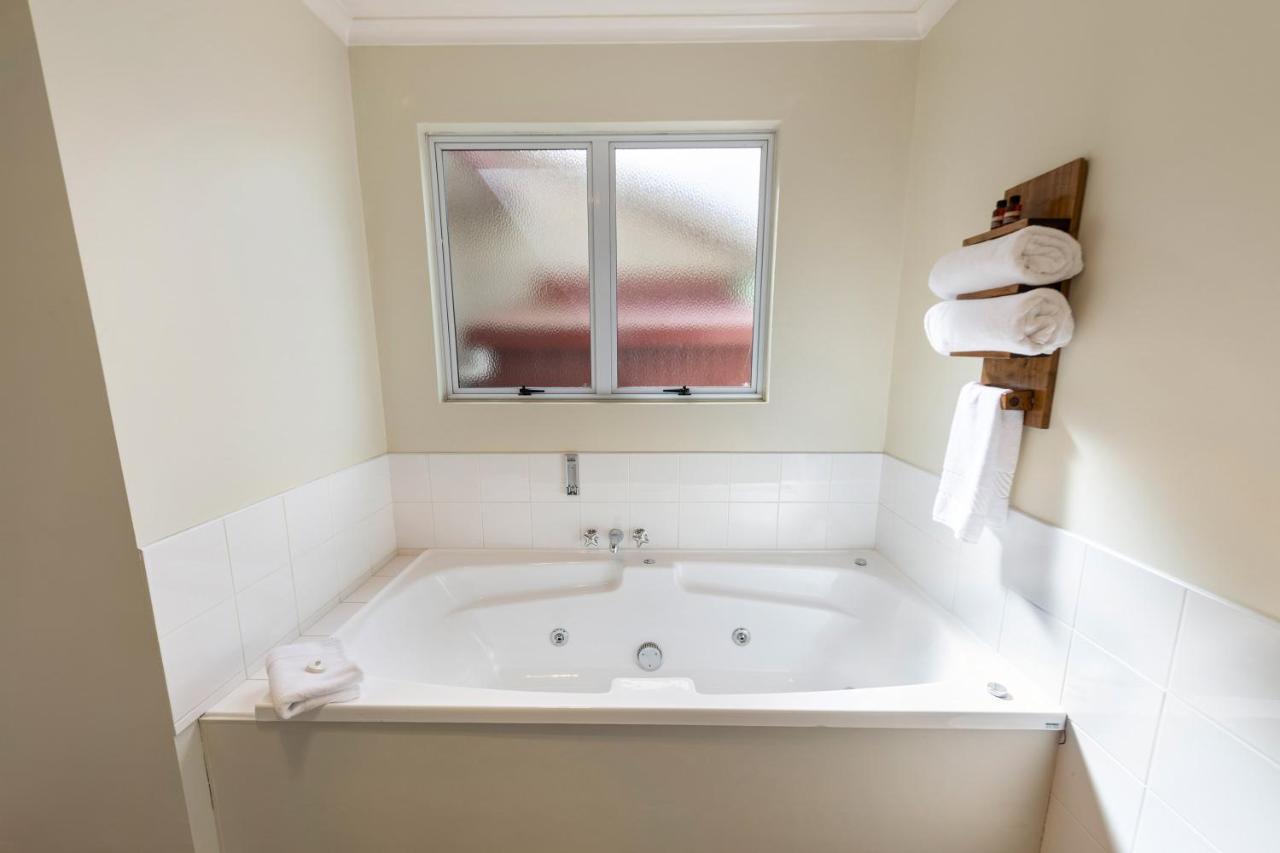 Tower Lodge Motel อินเวอร์คาร์กิลล์ ภายนอก รูปภาพ
